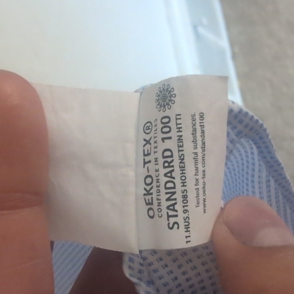 Calvin Klein Bundle Of Three Non Iron Long Sleeve Dress Shirts Size 17 - Picture 6 of 11